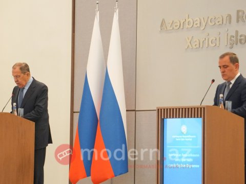 Delimitasiya gündəmdədir, danışıqlar aparılır - Lavrov