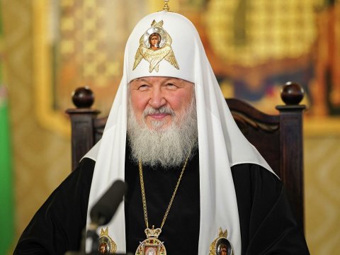 Rusiya Patriarxı Kirill YIXILDI - VİDEO