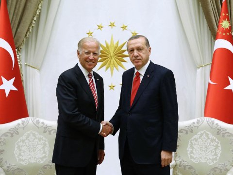 Ərdoğan Baydenlə telefonla danışdı