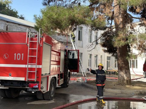 Məktəbdəki yanğın söndürüldü - VİDEO (YENİLƏNİB)