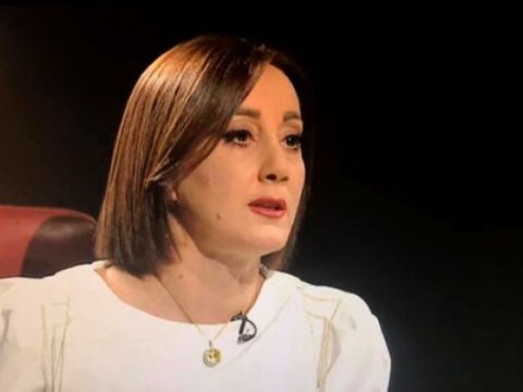 Erməni jurnalist: “Uçurumdan üzü aşağı gedirik”