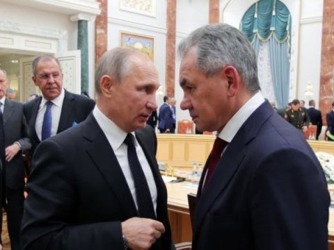 Putin Luqanskını azad edən hərbçiləri mükafatlandıracaq
