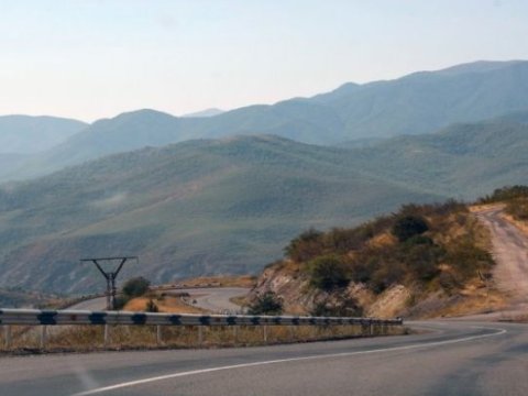 Azərbaycanın qərb rayonlarını Naxçıvanla birləşdirəcək yeni yolla bağlı İDDİA