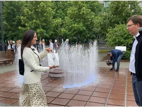 Tallində dostluq parkı yenidən quruldu - FOTO