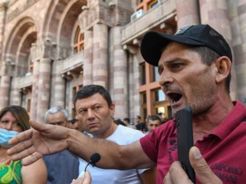 BMT ofisi Hadrutdan qaçan ermənilərin tələbini RƏDD EDİB