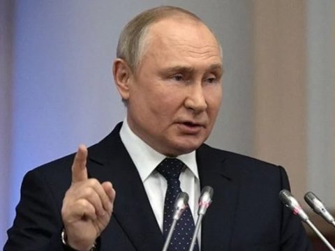 Putin yeni qanun imzaladı