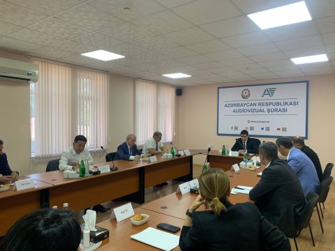 Audiovizual Şura telekanalların rəhbərləri ilə görüşüb