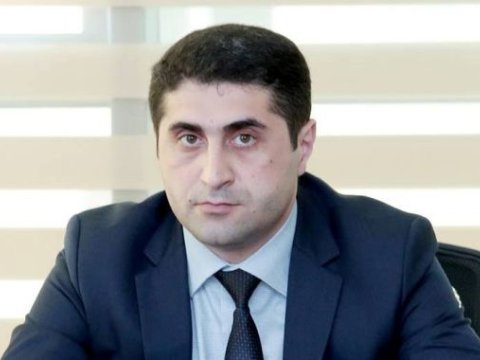 39 yaşlı icra başçı 18 ildir vəzifədədir - DOSYE