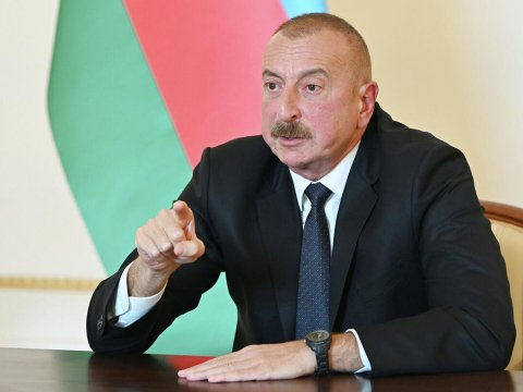 İlham Əliyevdən məmurlara sərt xəbərdarlıq: Əl çəkin bundan!