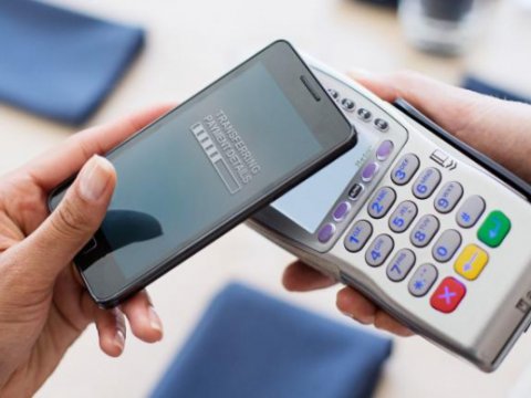 Nağdsız ödənişlərin həcmi 10 milyarda çatır