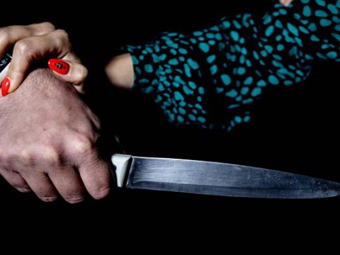 Xaçmazda DƏHŞƏT - Arvadını, qayınını, qayınanasını, baldızını bıçaqladı