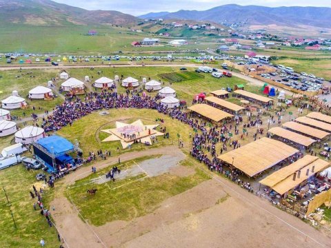 Nazir müavinindən festivalla bağlı narazılığa MÜNASİBƏT