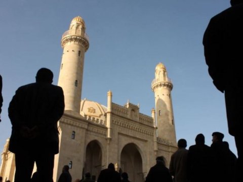 Bakı İslam Universitetinin məzunları din xadimi ola bilməz? - AÇIQLAMA