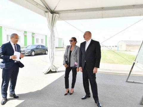 Prezident birinci xanımla zavod açılışında - FOTOLAR