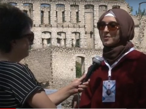 18 yaşlı kanadalı tələbə: “Sevinirəm ki, Şuşadayam”