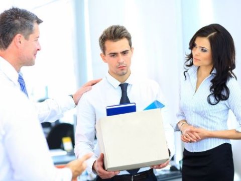 Qanunsuz işdən çıxarılan 62 nəfər geri qaytarıldı