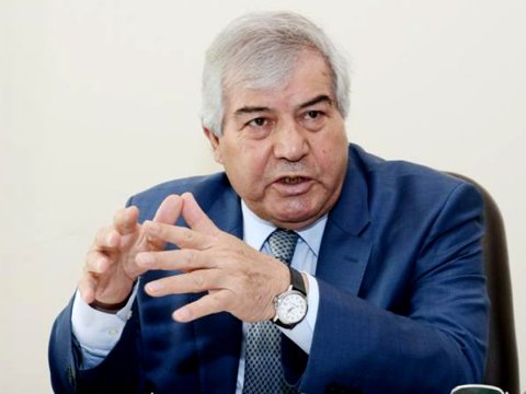 “Elə bilirlər ki, Yazıçılar Birliyi zavoddur” - Sabir Rüstəmxanlı 