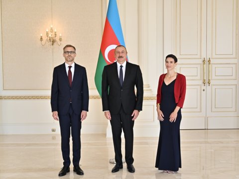 İlham Əliyev yeni səfirlərin etimadnamələrini qəbul etdi - FOTOLAR