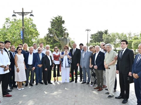 Prezident və birinci xanım Maqomayevin abidəsinin AÇILIŞINDA