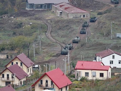 Zabuxdan çıxan daha bir erməni tərk etdiyi evi yandırdı - VİDEO