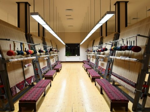 “Azərxalça” dörd ildir zərərlə işləyir