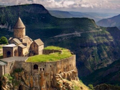 Zəngəzur qədim dövrdə: abidələr, əsatirlər...   