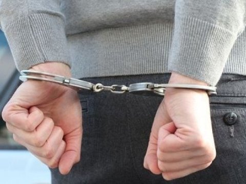 13 yaşlı oğlanı zorlayan şəxs HƏBS OLUNDU