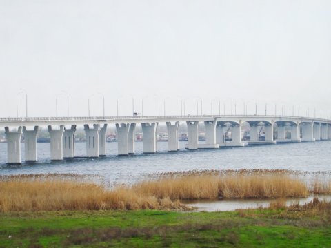 Xersonda strateji körpü məhv edildi