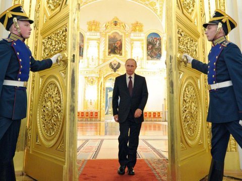 Putin necə yüksəldi... - Kasıb ailədən çıxan liderin müəmmalı hekayəsi 