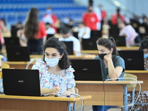 Müəllimlərin müqavilə ilə vakansiya seçimi başlayır