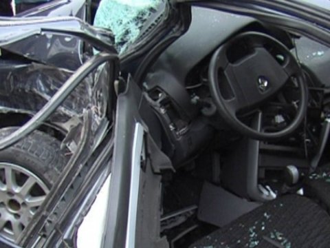 İki avtomobil toqquşdu - Sürücü öldü