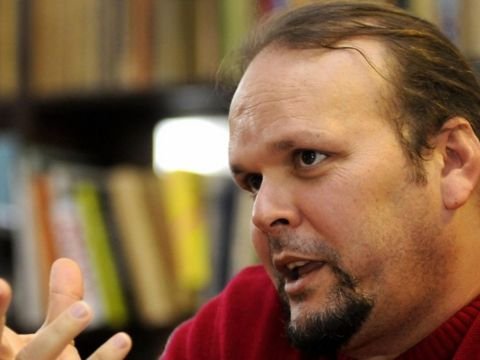 Çe Qevaranın oğlu vəfat etdi 