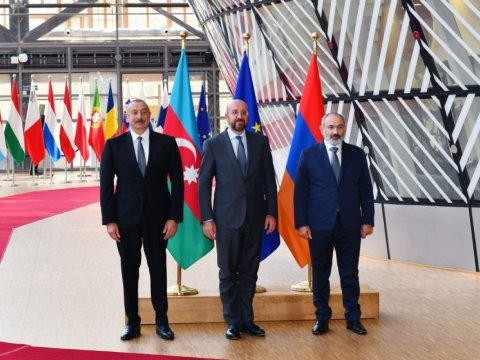 Brüssel görüşünün detalları - Sülh müqaviləsi ilə bağlı razılığa gəlindi