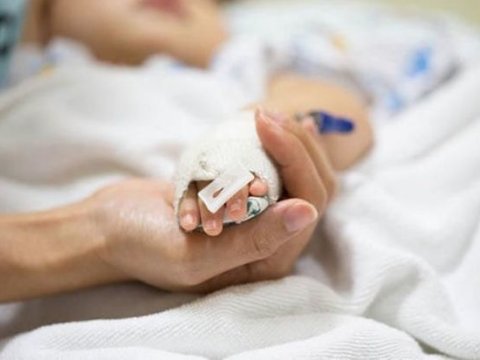 6 yaşlı uşaq qaynar suda yandı