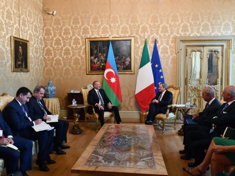 İtaliyada Brüssel görüşü müzakirə edildi 