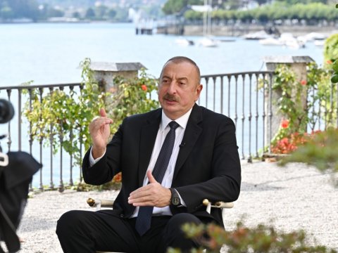 İlham Əliyev İtaliya qəzetinə müsahibə verdi - FOTO