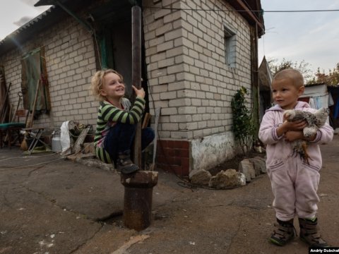 Ukraynada sursat partladı - 3 uşaq yaralandı 