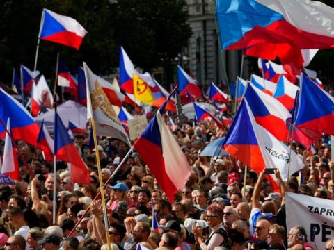 Çexiyada Ukraynaya qarşı genişmiqyaslı mitinq keçirildi