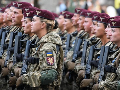 Ukraynada qadınların hərbi qeydiyyatı başlayır 