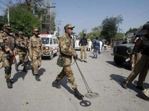 Pakistanda ƏMƏLİYYAT - Hərbçilər həlak oldu