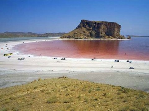Urmiya gölü ilə bağlı həyəcan təbili ÇALINDI