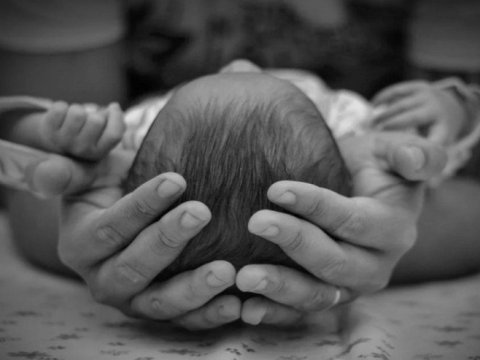 Bakıda 13 yaşlı qız ana oldu