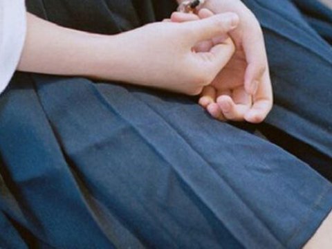 13 yaşlı ana məktəblidir - RƏSMİ