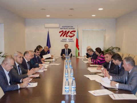 Mətbuat Şurasına seçkilər: İdarə Heyətinə düşməyə çalışanlar və ordan çıxmaq istəyənlər - SİYAHI