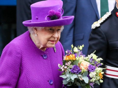 Britaniya kraliçasının ölüm xəbəri yayıldı - YENİLƏNİB