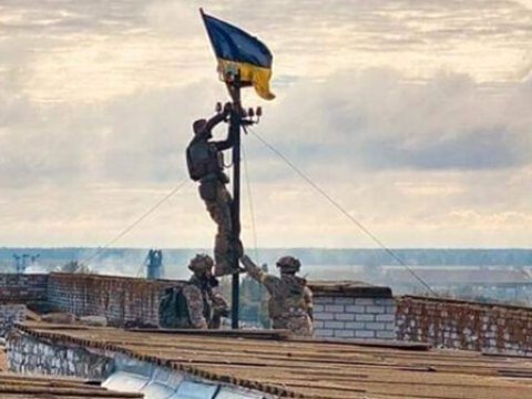 Xarkovda Ukrayna bayrağı qaldırıldı