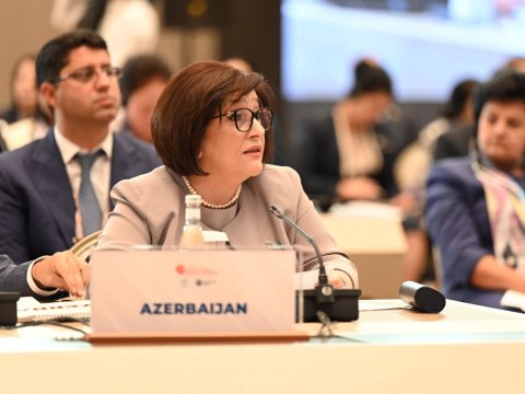 Sahibə Qafarova spikerlərin sammitində çıxış edib