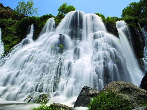 Qərbi Azərbaycan SALNAMƏLƏRİ - Şəki şəlaləsi və Qoşundaş