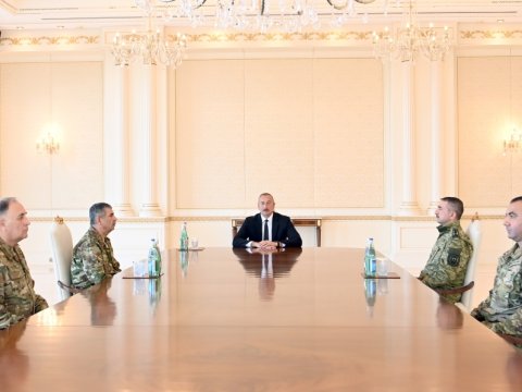 İlham Əliyev operativ müşavirə keçirdi