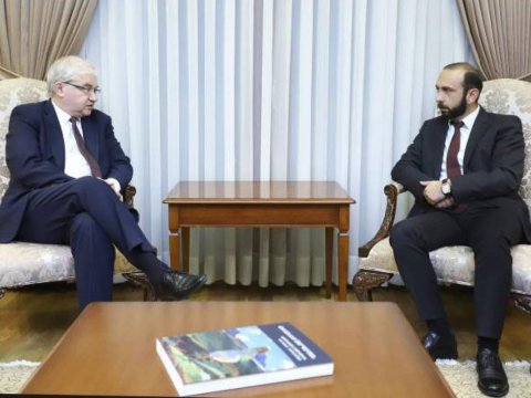 Mirzoyan Rusiyanın xüsusi nümayəndəsi ilə görüşüb